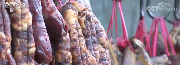 腊肉长霉了洗干净还可以吃吗？腊肉为何会出现发霉情况？