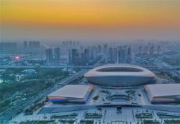 中国大陆地区城市百强峰会举行 选出一线城市18座